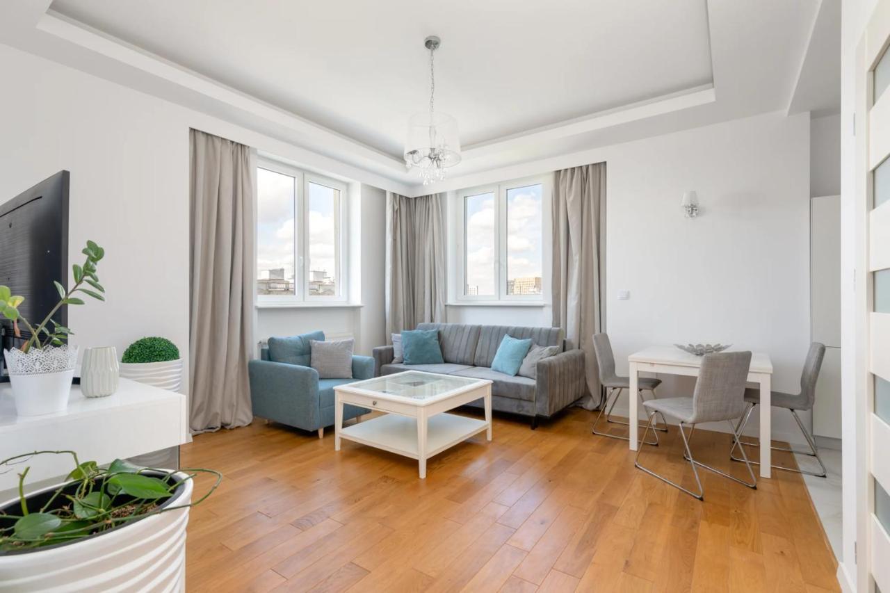 Przestronny Apartament Z Widokiem Na Miasto W Warszawie Varsavia Esterno foto